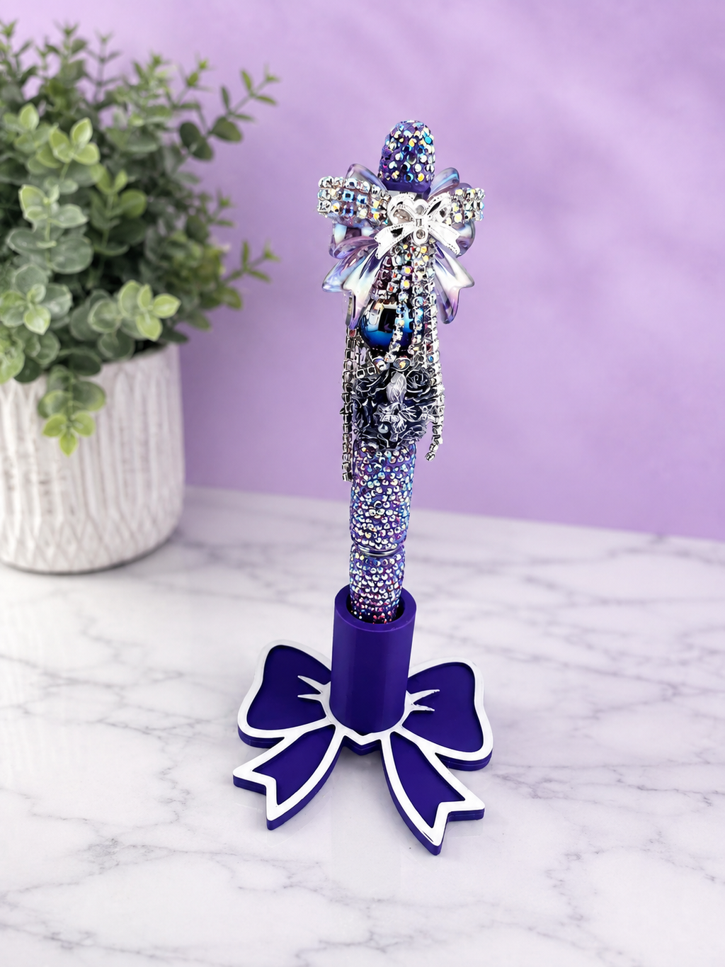 Pen Holder
